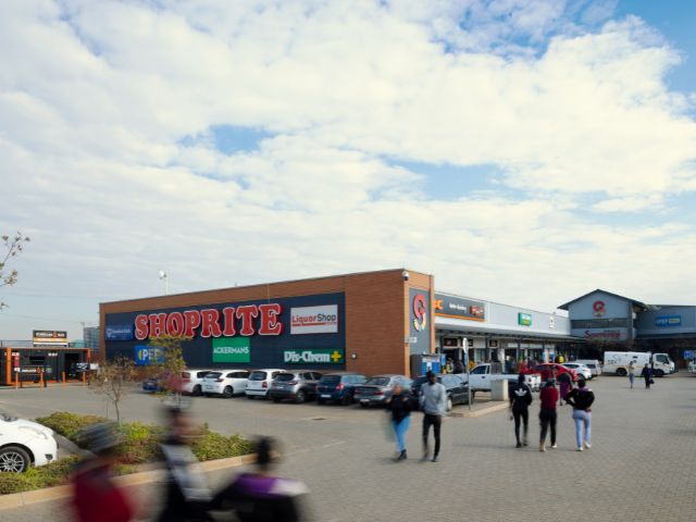 Southview Shopping Centre2